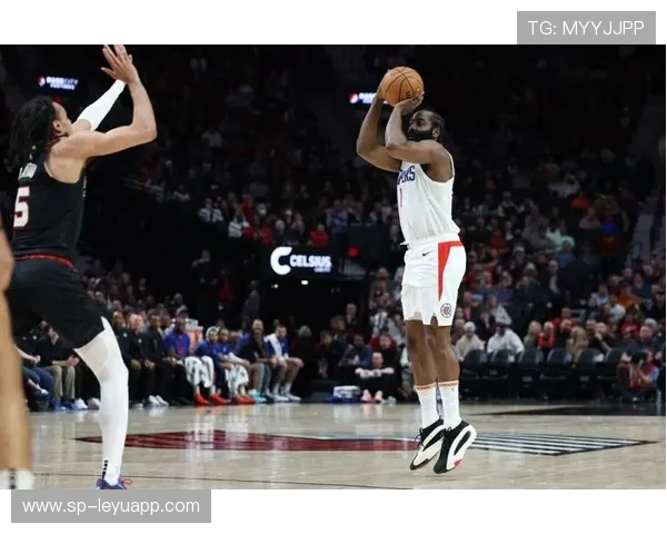 哈登缺席,快船失去节奏遭遇两连败,哈登在快船打过球吗